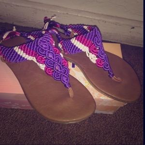 Sandal’s and Flat’s